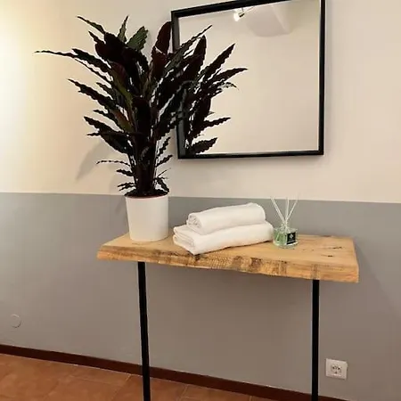 2-bedroom Flat In The Heart Of Centre Appartamento