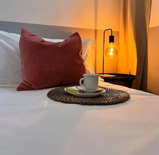 2-bedroom Flat In The Heart Of Centre Apartment