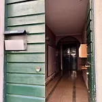 2-bedroom Flat In The Heart Of Centre Daire Bergamo